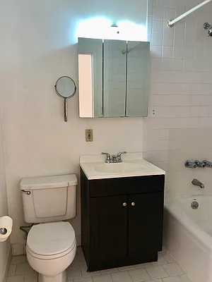 Rented by Modern Spaces | media 30