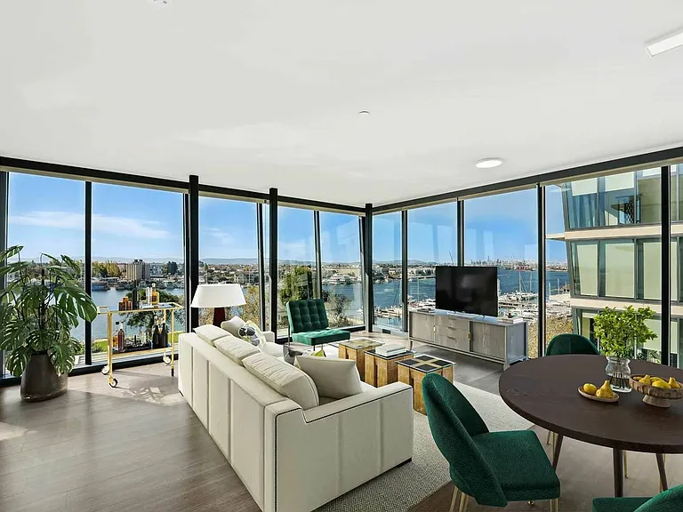 Channel House — Photo 11