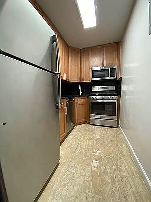 1st image of 250 E 63rd St APT 705