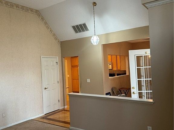 4th image of 2477 Crimson Dr