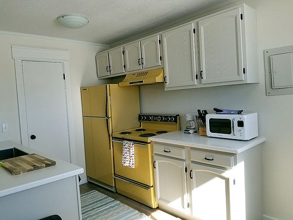 5th image of 620 Main St Unit 104