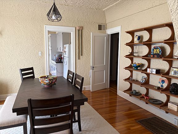 4th image of 1313 Cincinnati Ave