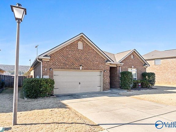 4th image of 5024 Valley Cove Dr SE