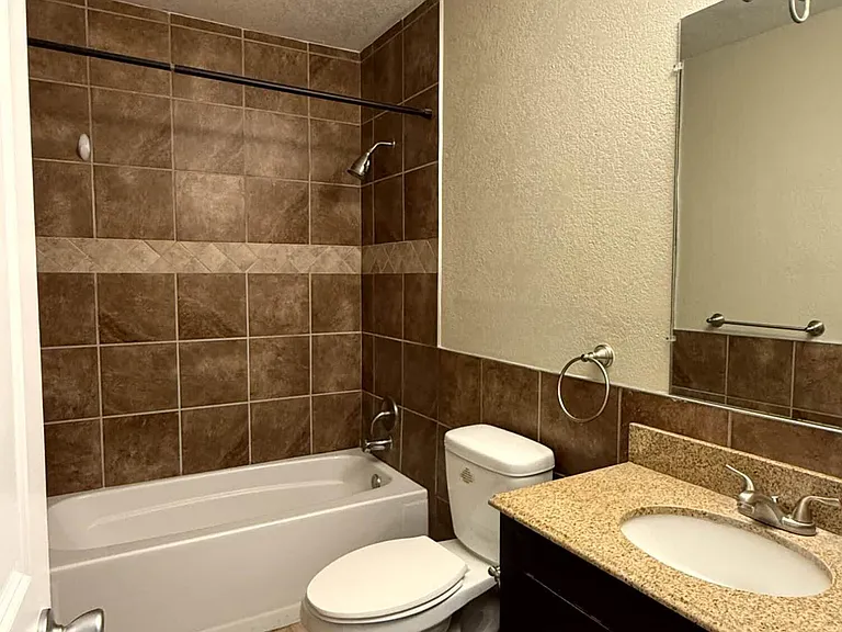 2801 Hawick Rd — Photo 17