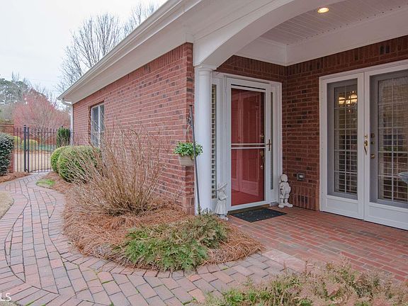 3rd image of 1555 Woodberry Run Dr