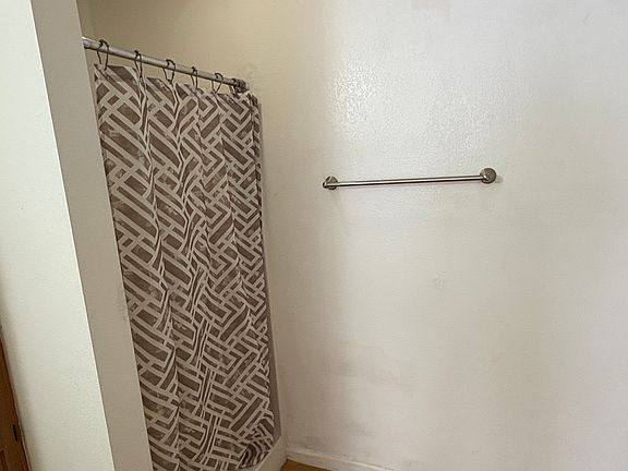 4th image of 2856 17th Ave APT 104