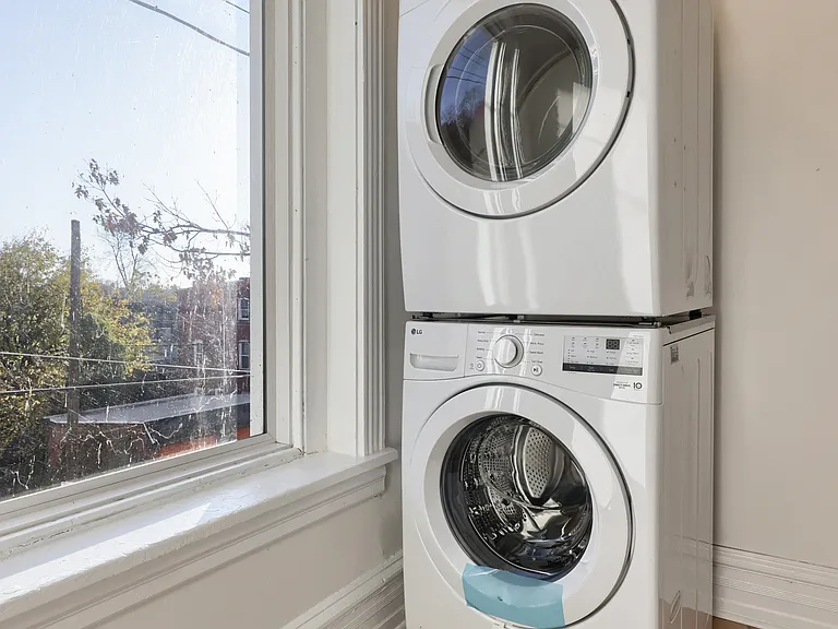 534 W James St #1 — Photo 15