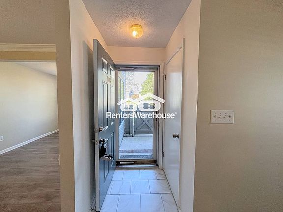 5th image of 3817 Lasalle Dr APT 103