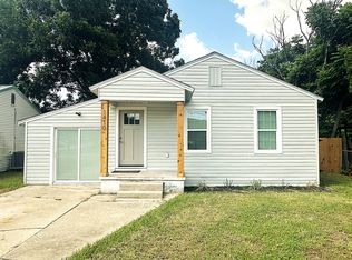 1410 E Mesquite Ln, Victoria, TX 77901