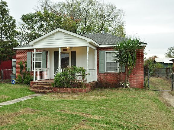 2nd image of 509 Carnation Ave
