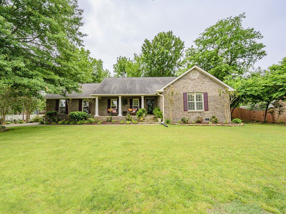 1st image of 414 Adeline Dr