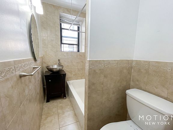5th image of 45 Tiemann Pl APT 2r