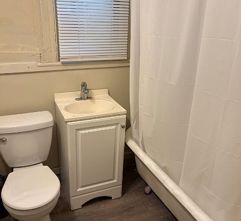 5th image of 1267 Park Ave #1