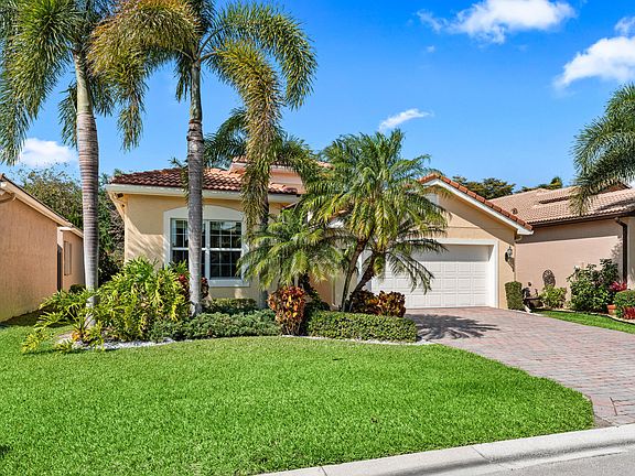 3rd image of 8727 Carmel Mountain Way
