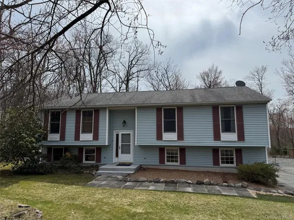 1325 Wurtsboro Mountain Road, Wurtsboro, NY 12790