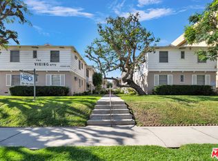 15042 Dickens St, Sherman Oaks, CA 91403