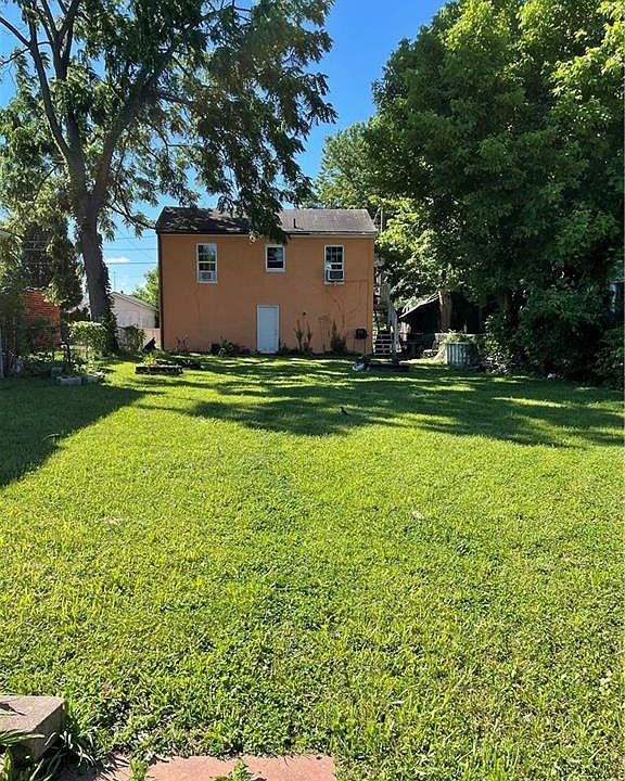 1st image of 106 1/2 Maryland Ave