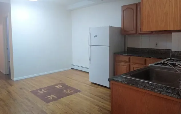 Rented by Evergreen Realty & Investments | media 16