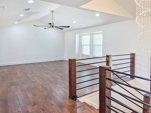 3rd image of 253 County Road 840