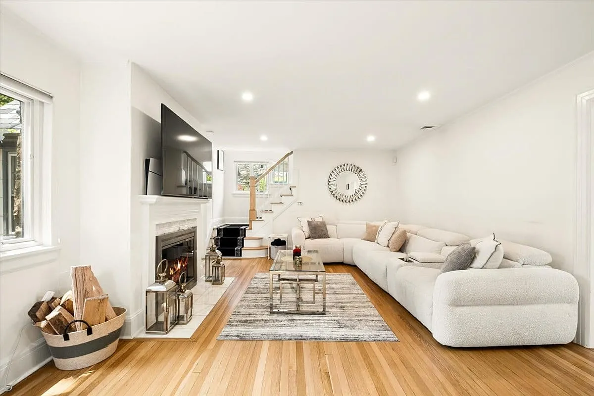 4 bed, 3.5 bath, 1908 sqft, $7,400 — Photo 3