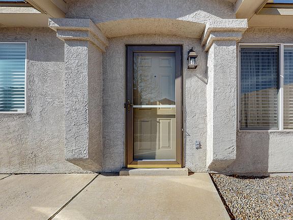 3rd image of 8001 Vista Volcan Ln SW