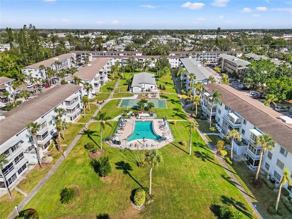 5907 Garden Ln #H26, Bradenton, FL 34207