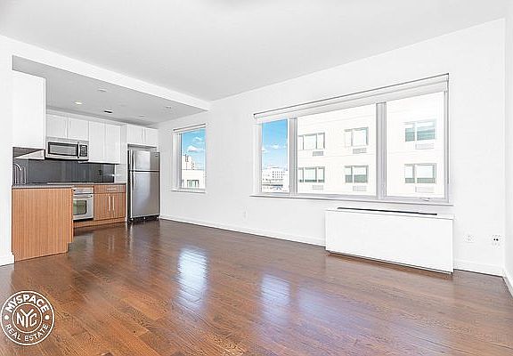 3rd image of 1209 Dekalb Ave #868