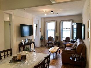 3163 35th St APT 1A, Astoria, NY 11106