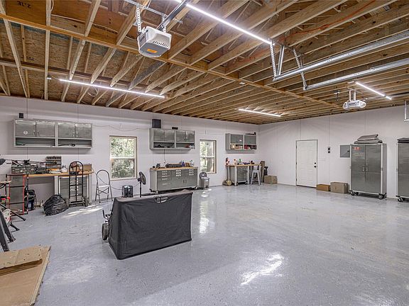 5th image of 37 Spreading Oak