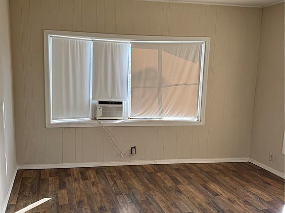 5th image of 733 River Gardens Drive