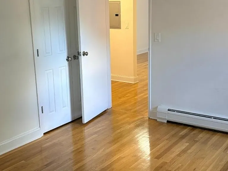 25 Hinchman Ave #1A — Photo 9