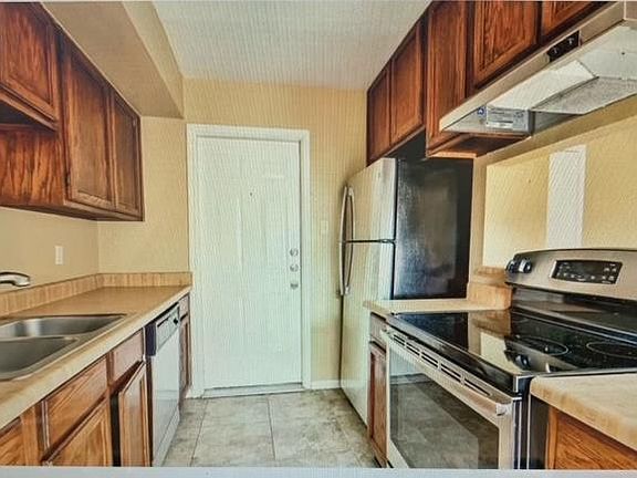 3rd image of 10311 Richmond Hill Dr