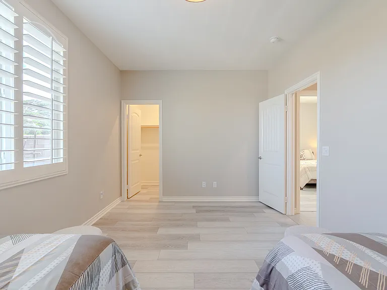 33850 Flood St — Photo 53