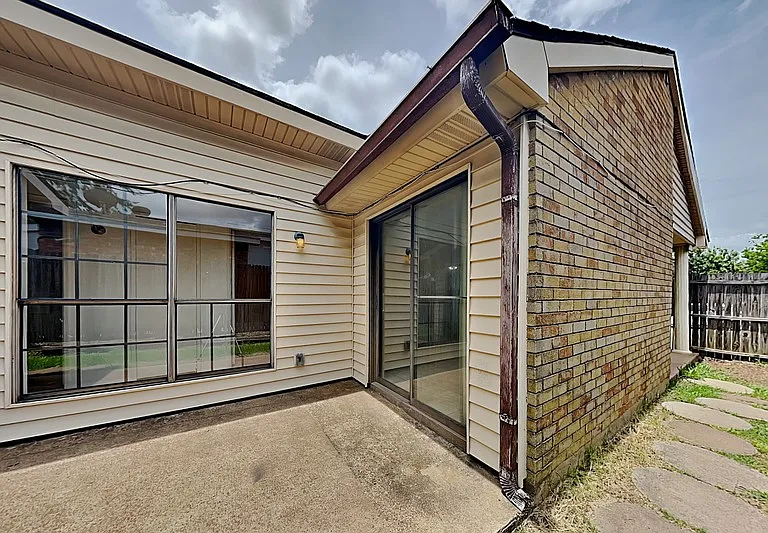 7313 Pineberry Rd — Photo 16