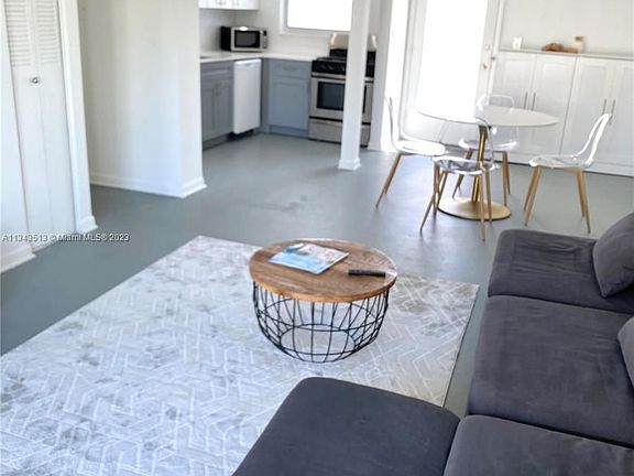 5th image of 1357 Collins Ave APT C4