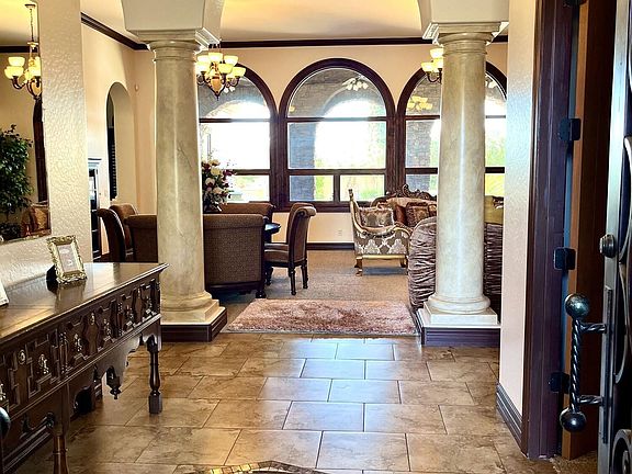 5th image of 843 W Armstrong Way