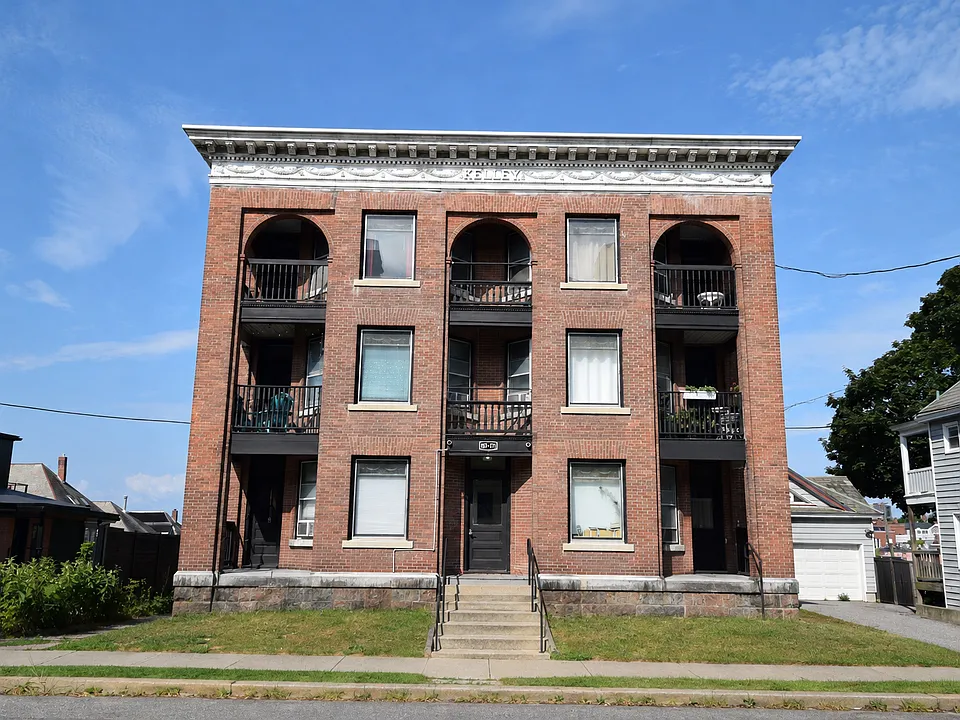 169 S Union St #3