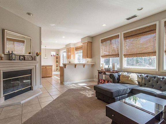 3rd image of 5573 Dalhart Way