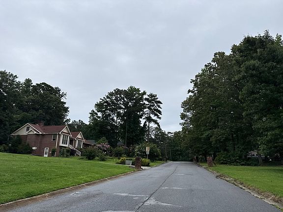 4th image of 8387 Creek St