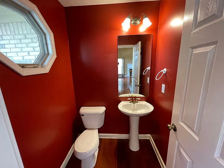 3914 Stone Hollow Dr — Photo 13