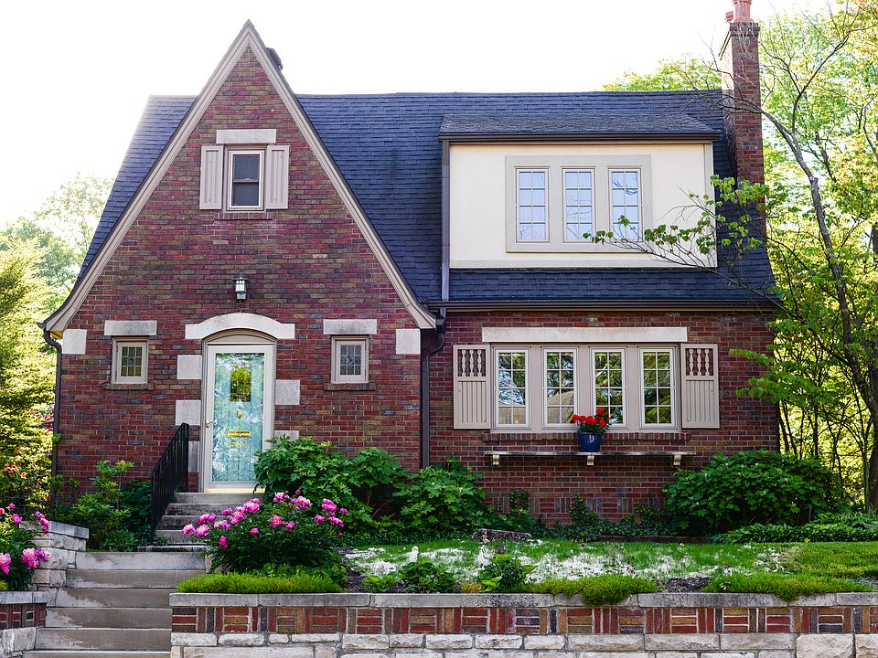 1st image of 503 S Eagleson Ave