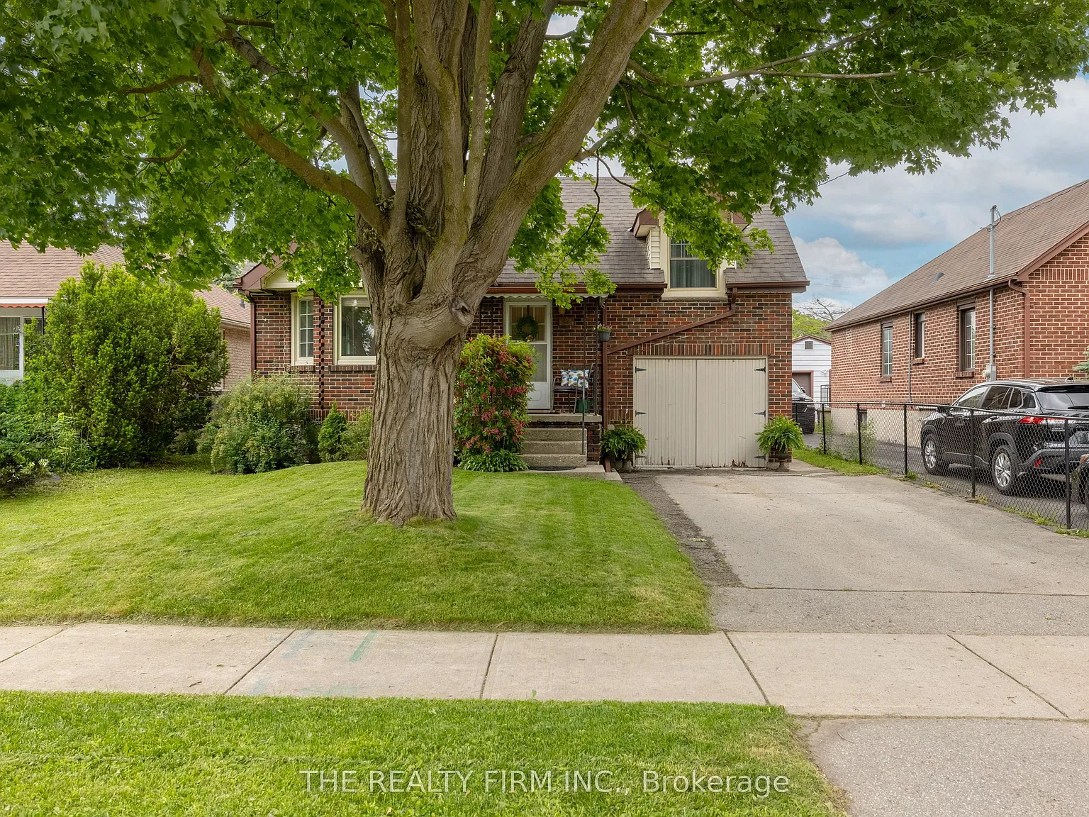 3 bed, $2,500 — Photo 1