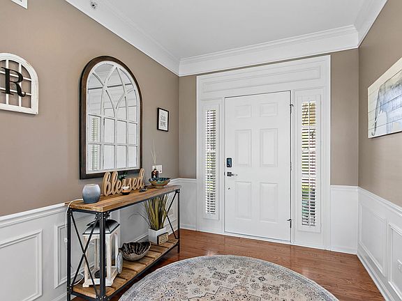 4th image of 12646 Carmel Ln