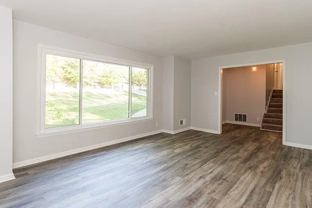 2801 Acton Rd — Photo 4