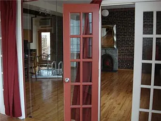 Rented by R New York