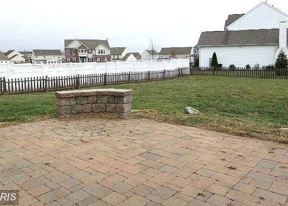 5th image of 159 Calvert Cir