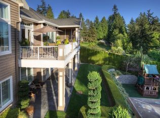 9027 NE 1st St, Bellevue, WA 98004