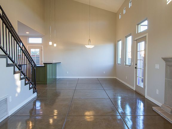 3rd image of 1098 S. 8th Avenue
