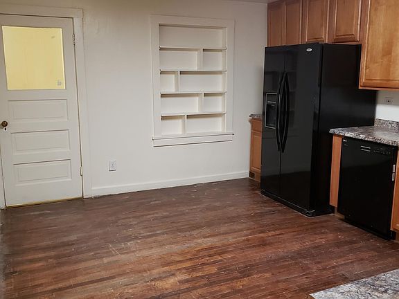 5th image of 48 W University Dr