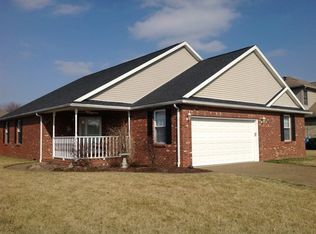 212 Fairfax Dr, Newburgh, IN 47630